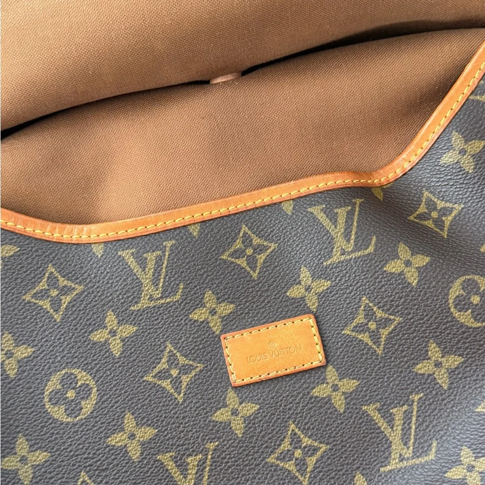 Louis Vuitton Brown Monogram Crossbody Bag AUTHENTIC - Picture 3 of 3